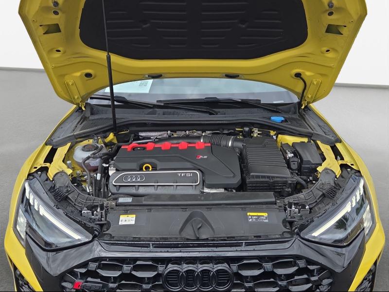 Audi RS 3 Sportback – image 17 of 20