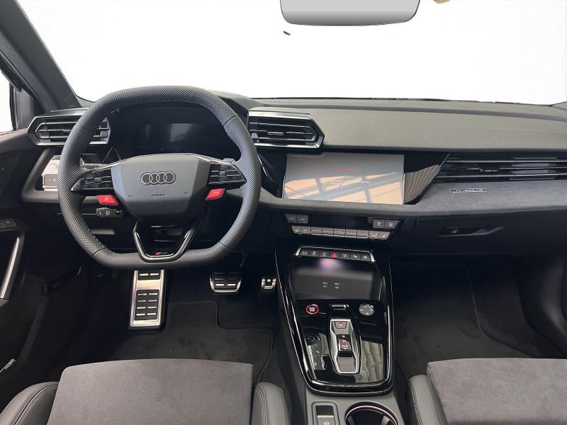 Audi RS 3 Sportback – image 5 of 15