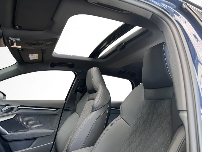 Audi RS 3 Sportback – image 10 of 15