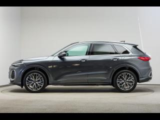 Audi Q5 S line – image 3 of 15