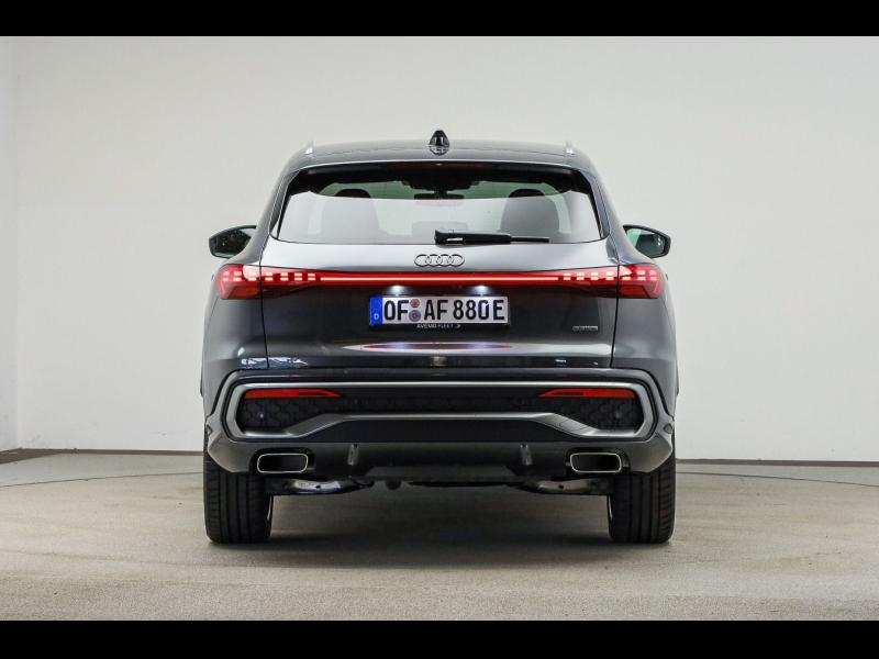 Audi Q5 S line – image 5 of 15