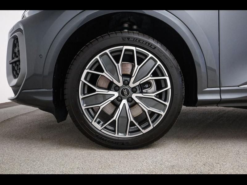 Audi Q5 S line – image 7 of 15