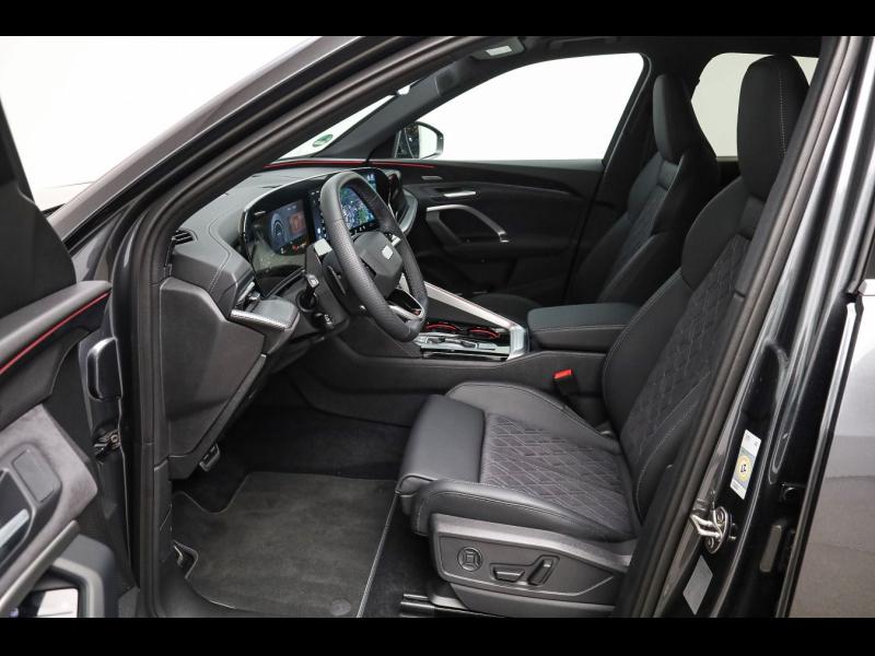 Audi Q5 S line – image 8 of 15