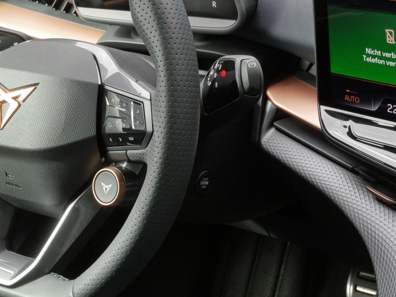 Cupra Tavascan VZ – image 7 of 23