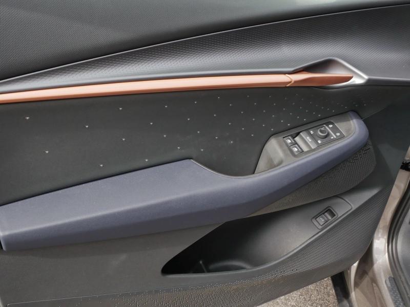 Cupra Tavascan VZ – image 20 of 23