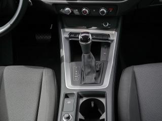 Audi Q3 Sportback S line – image 7 of 24
