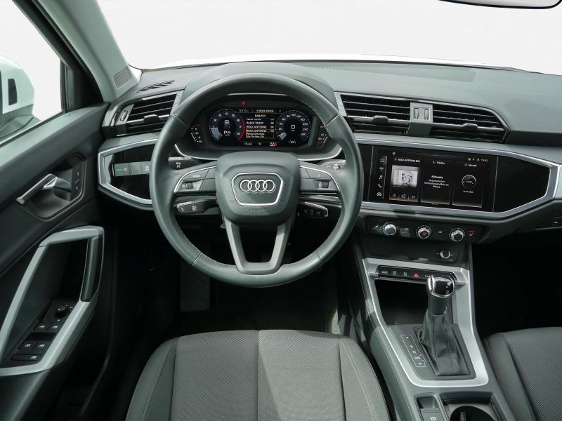 Audi Q3 Sportback S line – image 8 of 24