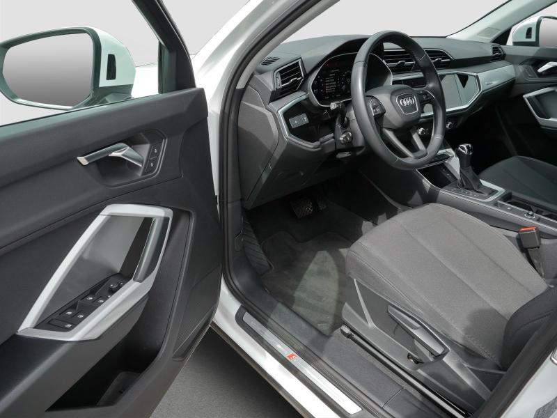 Audi Q3 Sportback S line – image 14 of 24