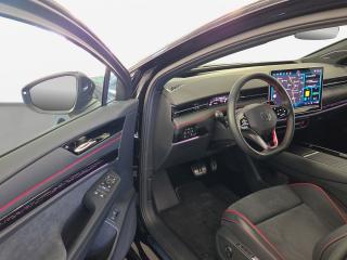 Volkswagen ID.7 GTX – image 12 of 18