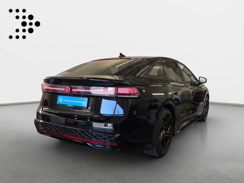 Volkswagen ID.7 GTX – image 17 of 18