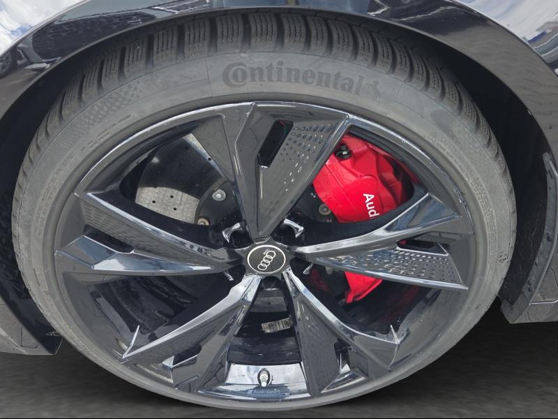 Audi RS 6 Avant – image 13 of 18