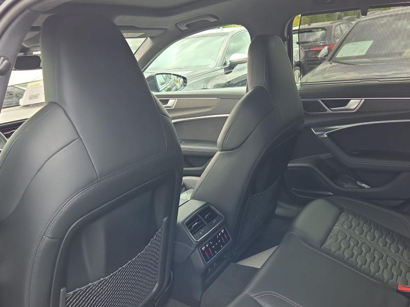 Audi RS 6 Avant – image 15 of 18
