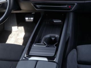 Volkswagen ID.7 Tourer Pro S – image 7 of 24