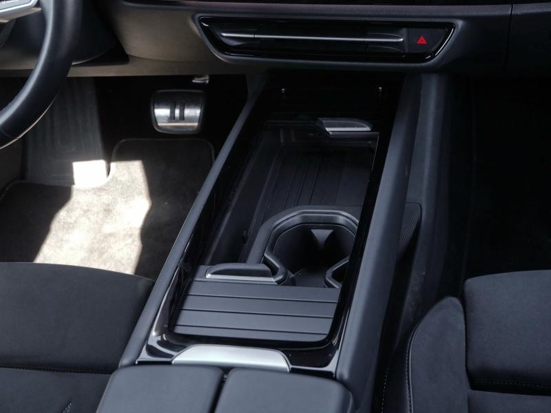 Volkswagen ID.7 Tourer Pro S – image 7 of 24