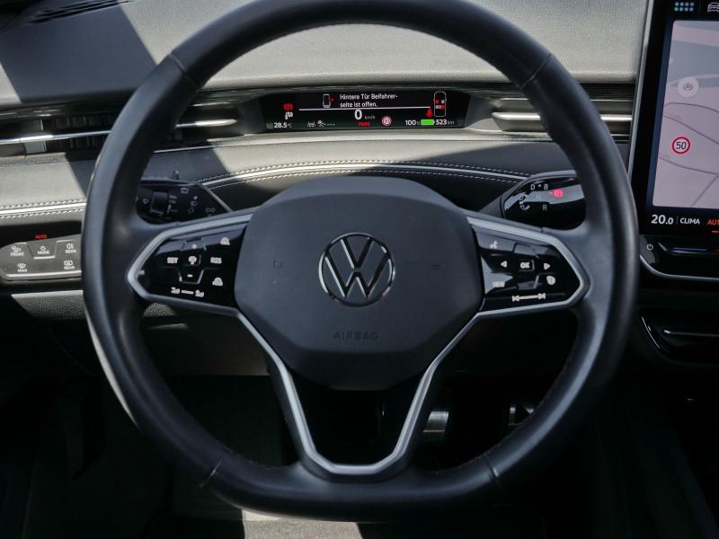 Volkswagen ID.7 Tourer Pro S – image 9 of 24