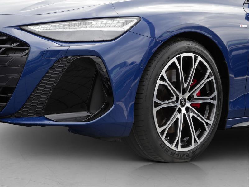 Audi A6 Avant S line – image 13 of 24