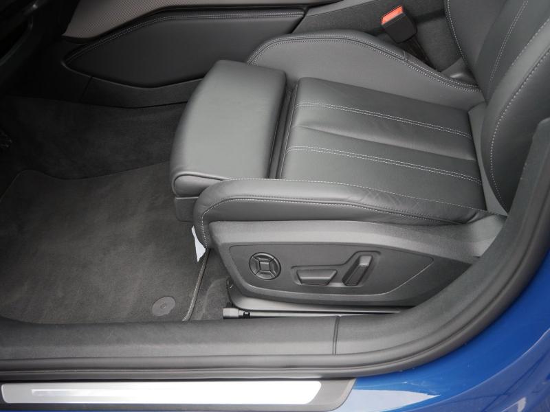 Audi A6 Avant S line – image 22 of 24