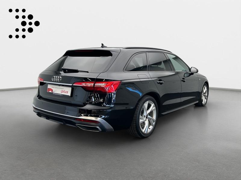 Audi A4 Avant S line – image 2 of 17