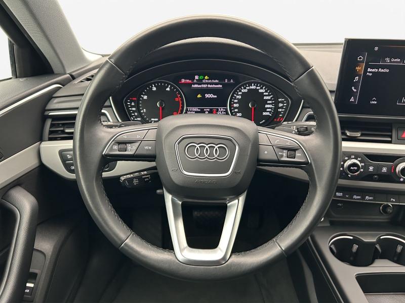 Audi A4 Avant S line – image 8 of 17