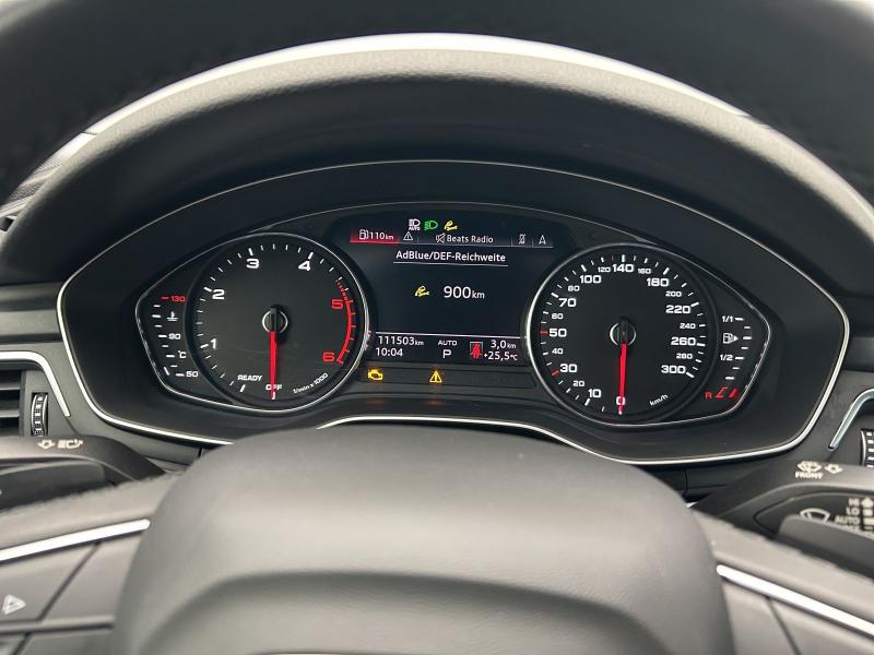 Audi A4 Avant S line – image 9 of 17