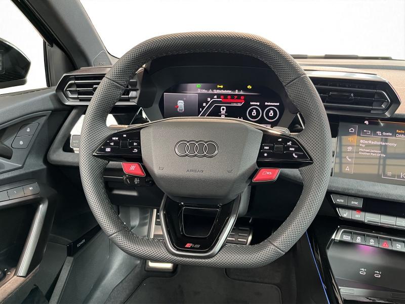 Audi RS 3 Sportback – image 7 of 14