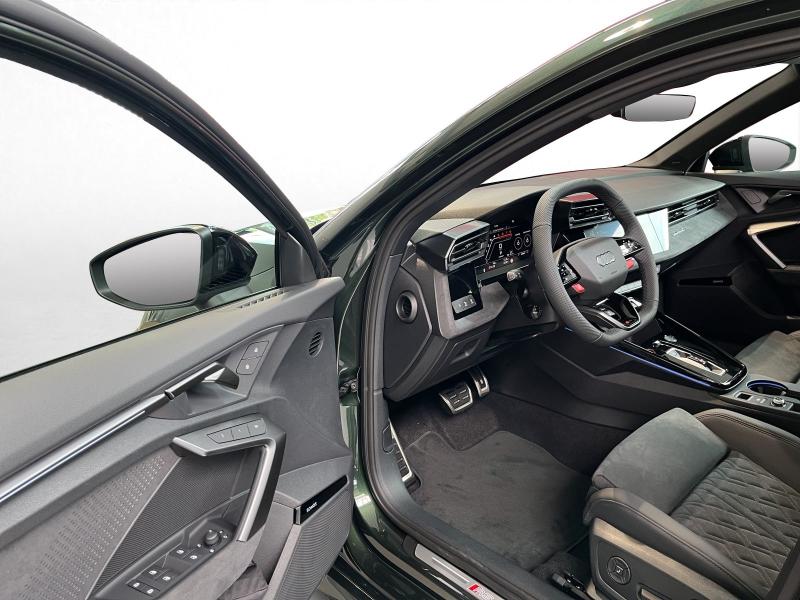Audi RS 3 Sportback – image 12 of 14