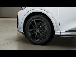 Audi Q5 S line – image 4 of 11