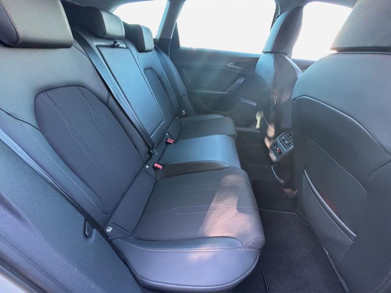 Seat Leon – image 13 of 15