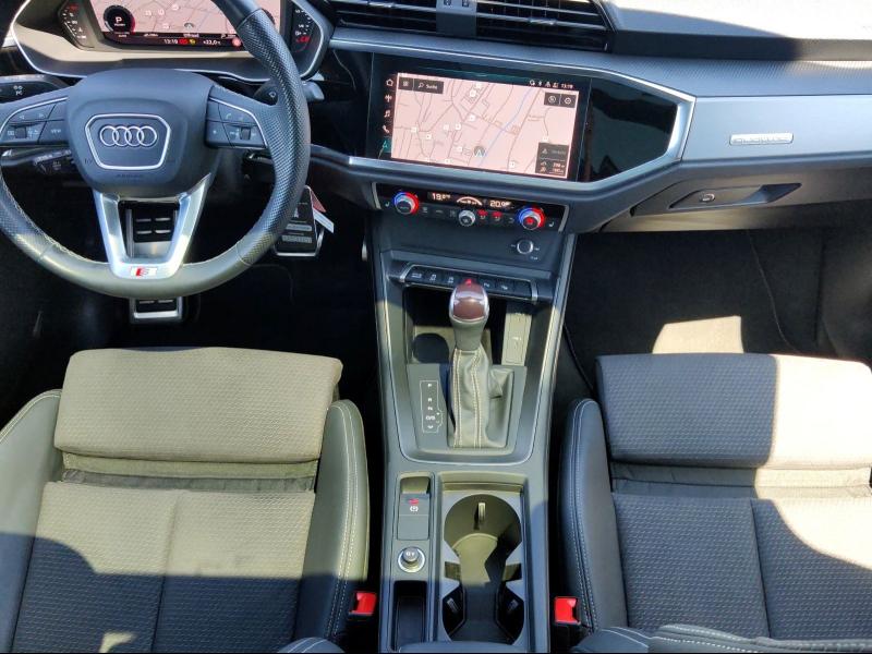 Audi Q3 S line – image 7 of 25