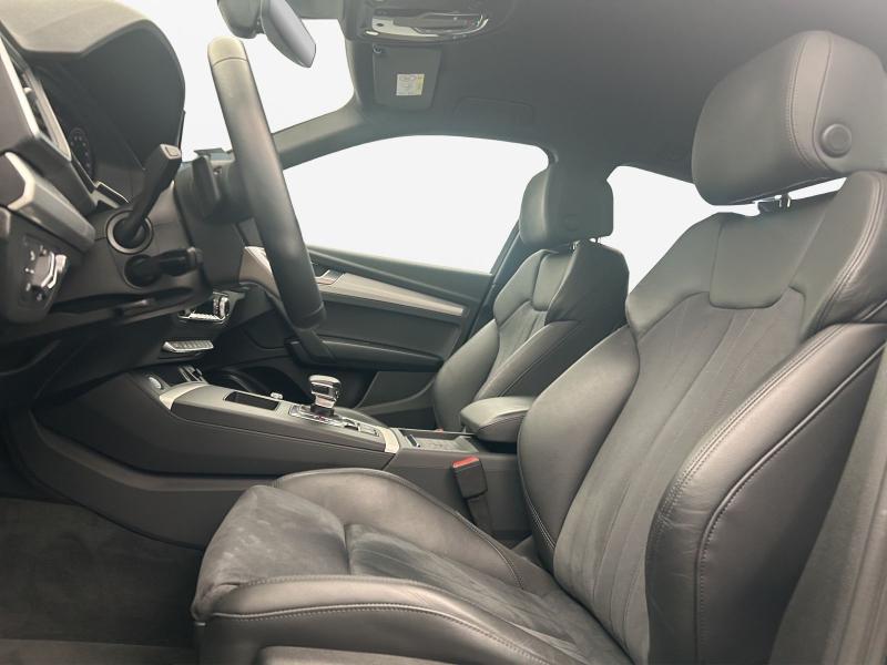 Audi Q5 S line – image 10 of 18