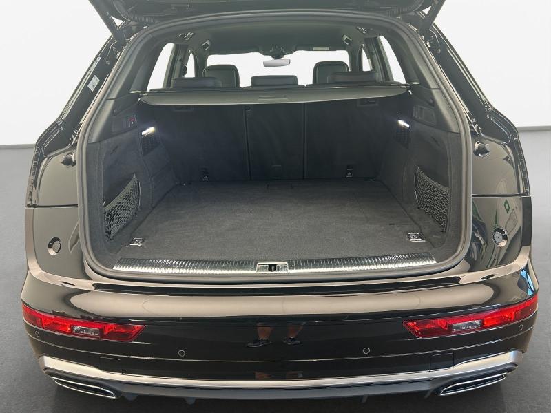 Audi Q5 S line – image 11 of 18