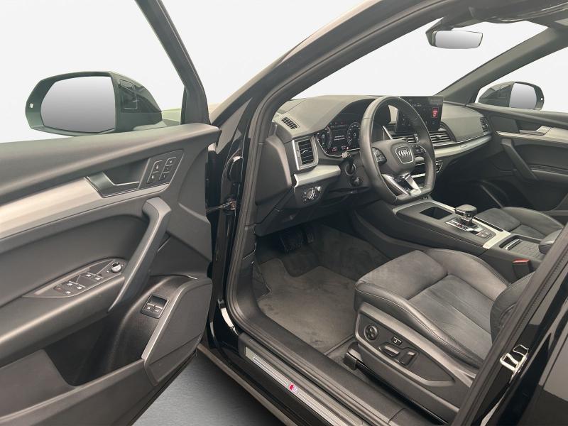 Audi Q5 S line – image 14 of 18