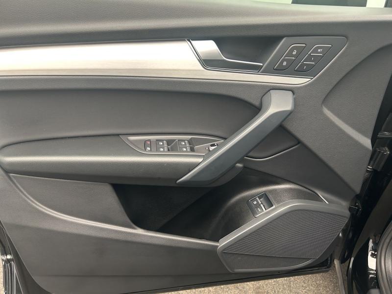Audi Q5 S line – image 17 of 18