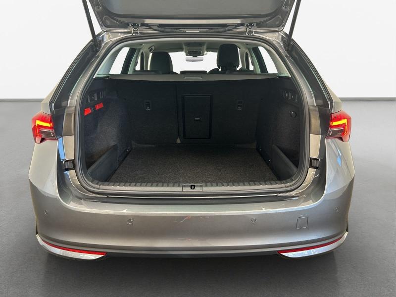 Škoda Octavia Selection – image 11 of 17