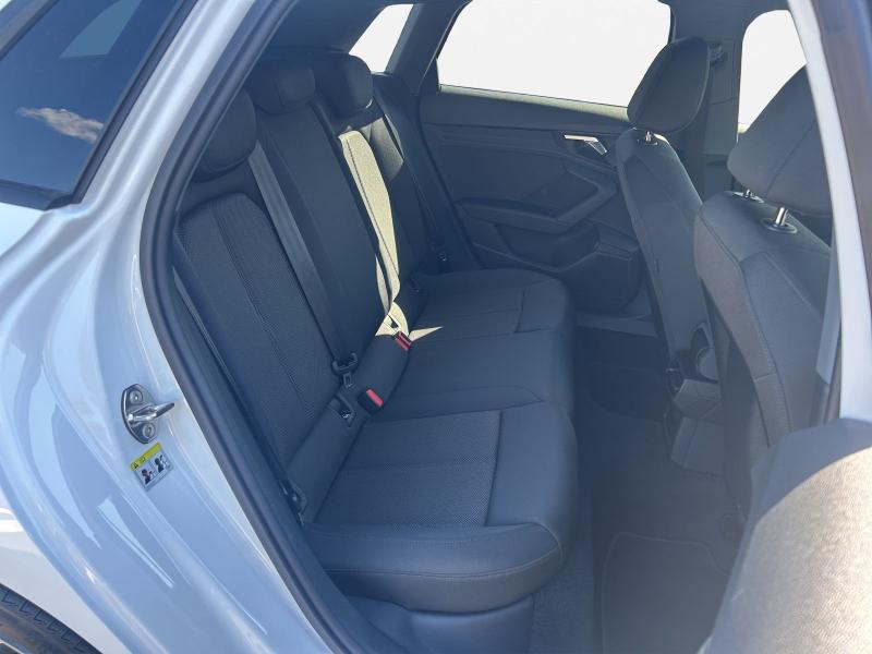 Audi A3 Sportback S line – image 14 of 18