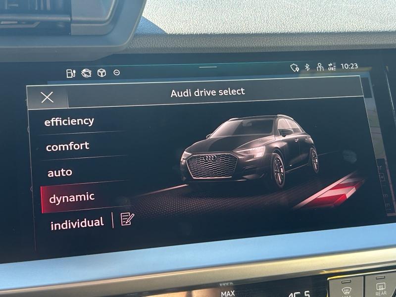 Audi A3 Sportback S line – image 15 of 18