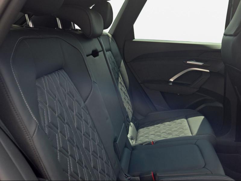 Audi SQ5 Edition – image 16 of 18