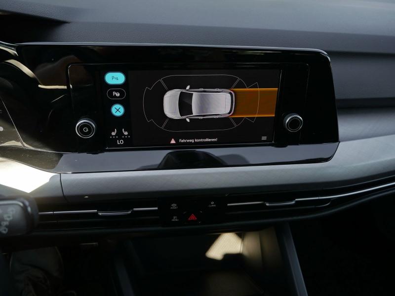 Volkswagen Golf LIFE – image 15 of 24