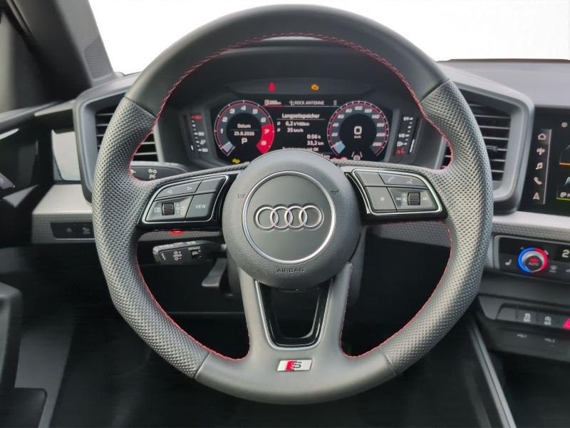 Audi A1 Sportback S line – image 7 of 17