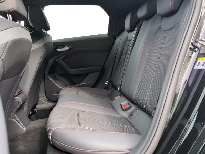 Audi A1 Sportback S line – image 13 of 17