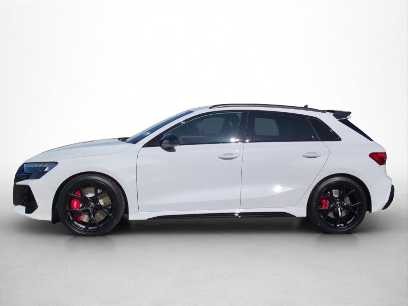 Audi RS 3 Sportback RS – image 3 of 23