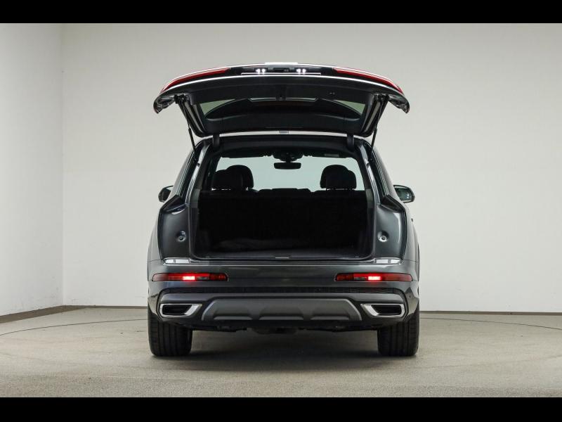 Audi Q7 S line – image 6 of 25