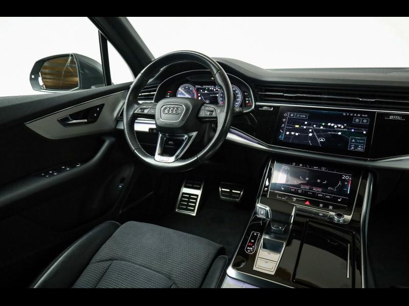 Audi Q7 S line – image 12 of 25