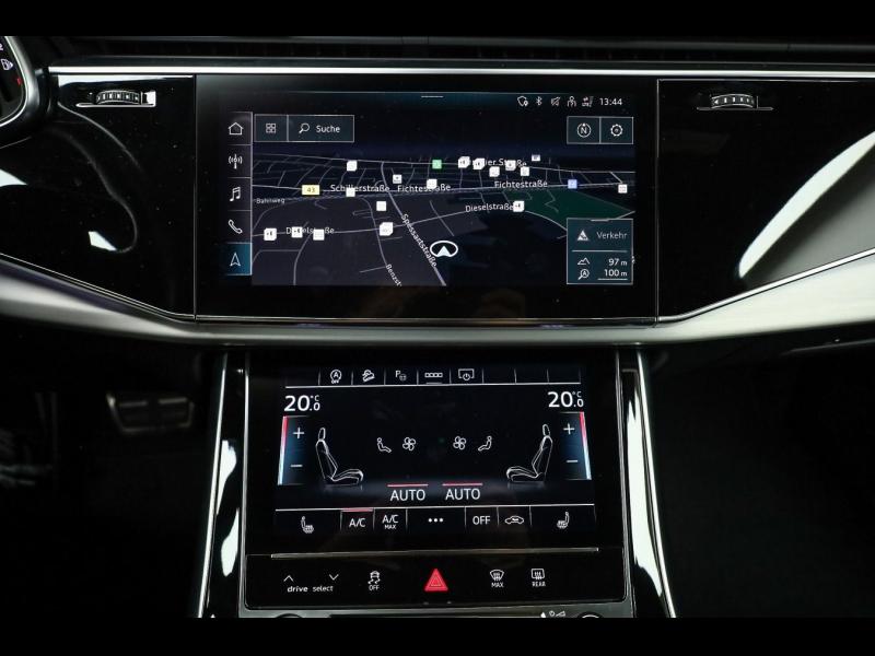 Audi Q7 S line – image 13 of 25