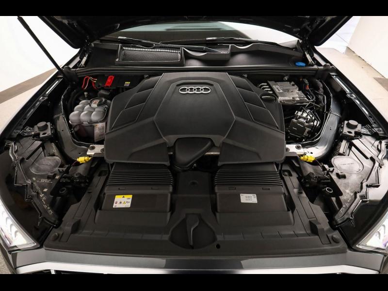 Audi Q7 S line – image 25 of 25