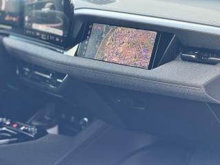 Audi A6 Avant S line – image 12 of 17