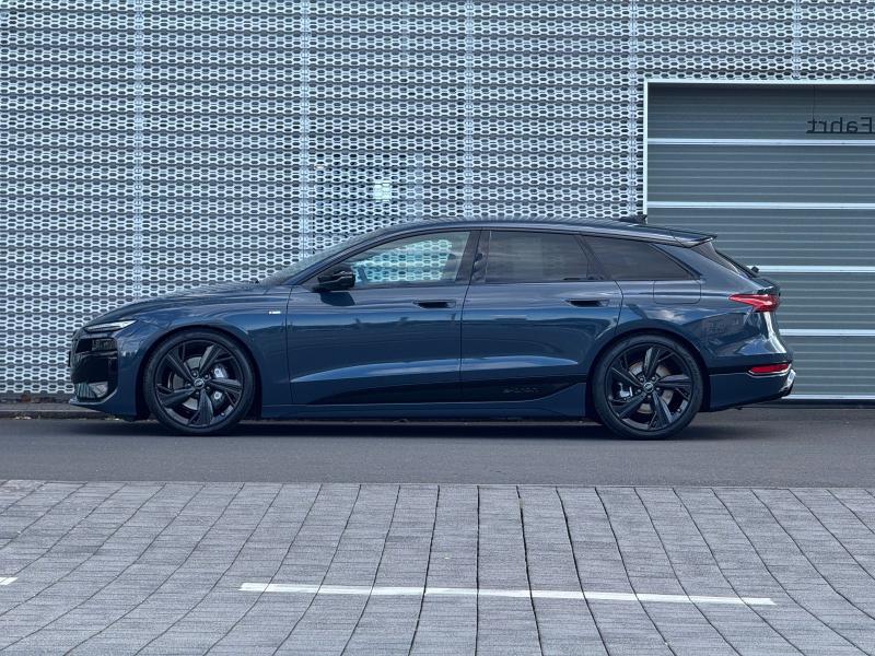 Audi A6 Avant S line – image 2 of 17