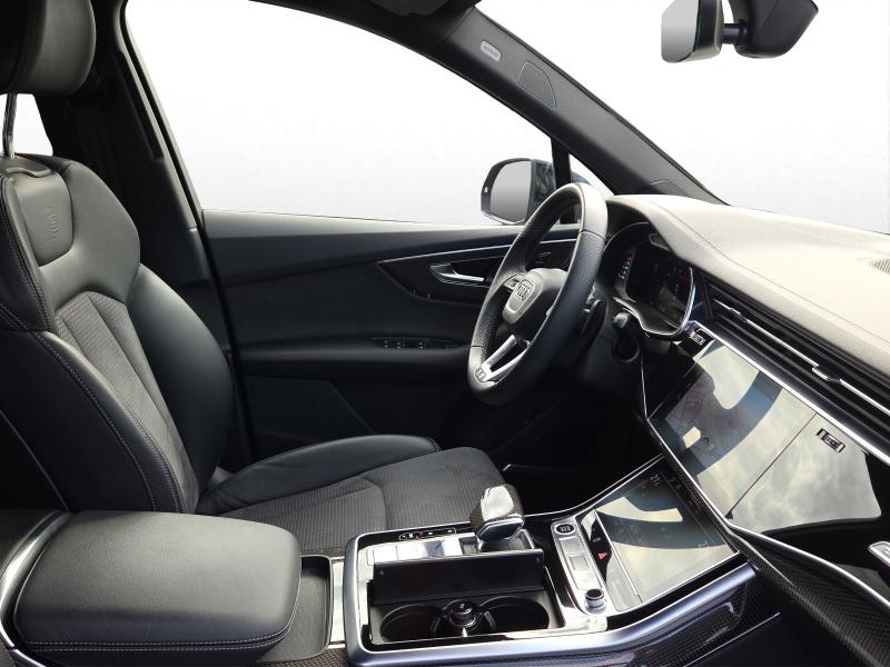 Audi Q7 S line – image 4 of 18