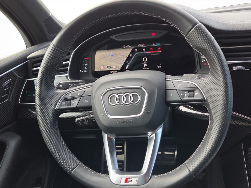 Audi Q7 S line – image 8 of 18