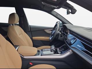 Audi Q8 S line – image 4 of 21